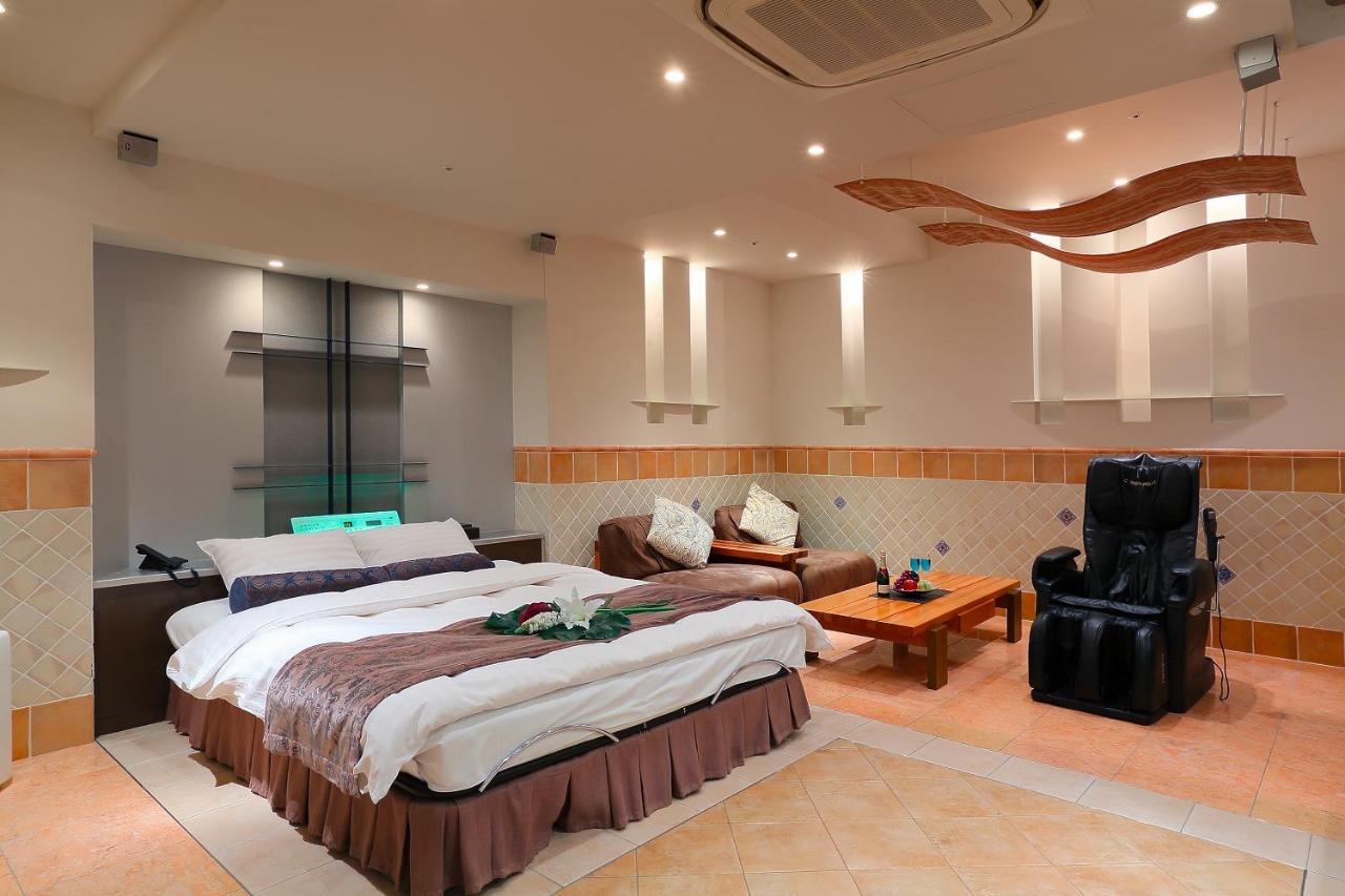 Hotel Axis -アクシス- (Adults Only) Osaka Exterior photo