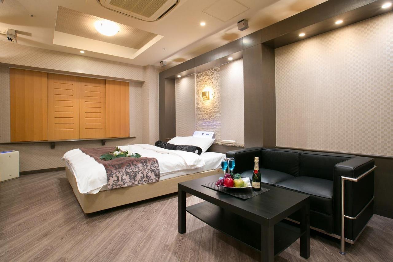Hotel Axis -アクシス- (Adults Only) Osaka Exterior photo