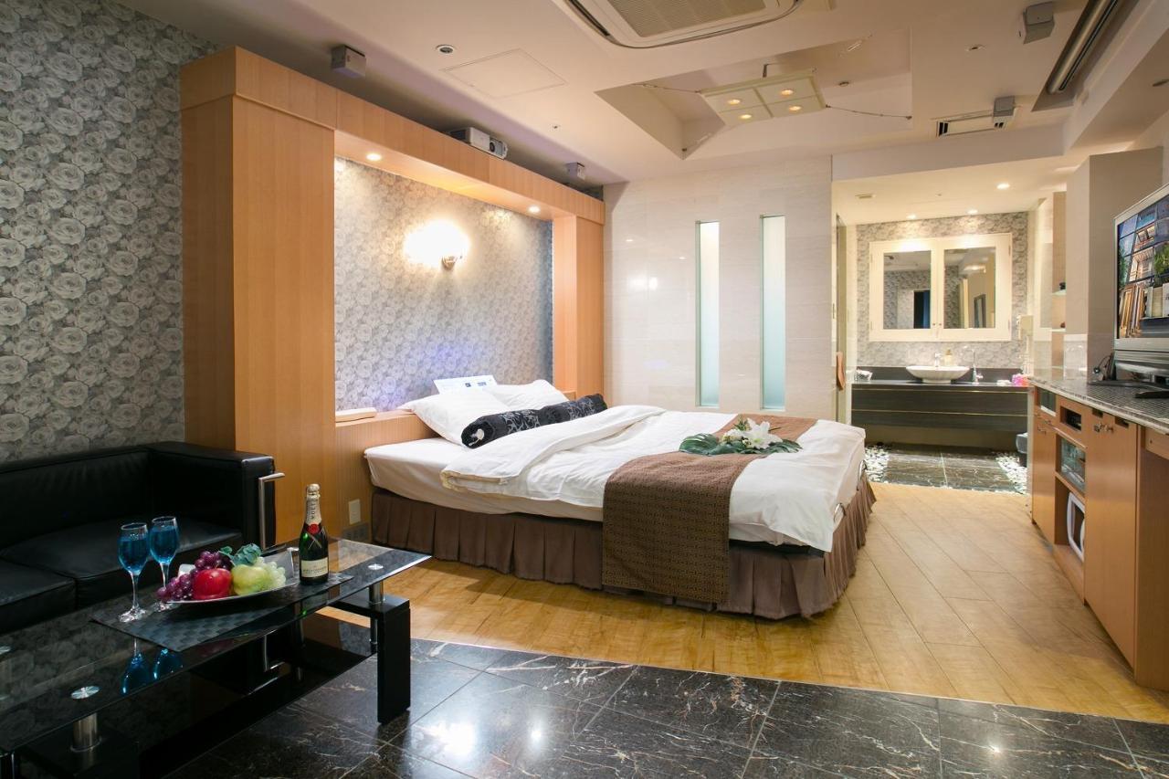 Hotel Axis -アクシス- (Adults Only) Osaka Exterior photo