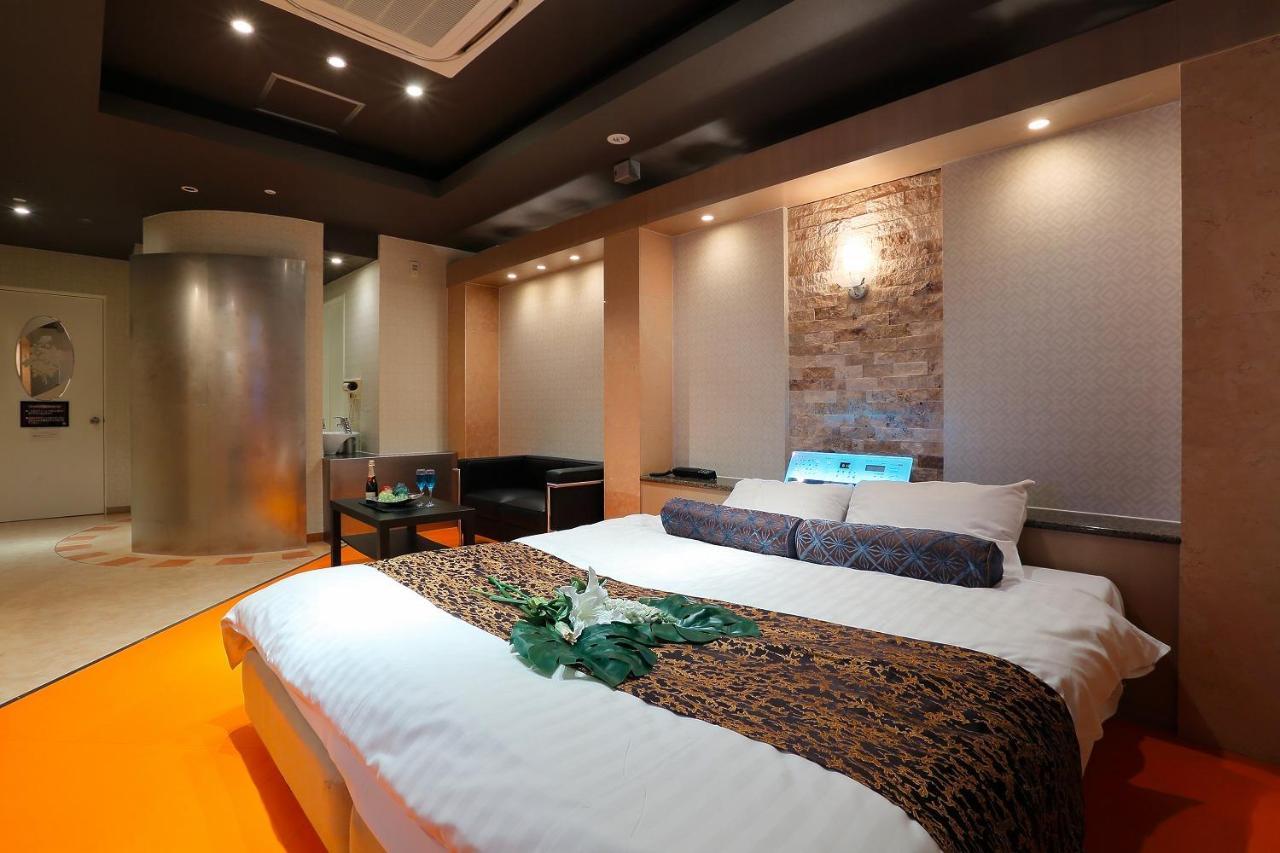 Hotel Axis -アクシス- (Adults Only) Osaka Exterior photo