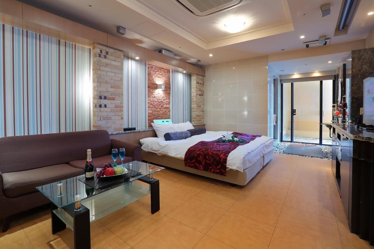 Hotel Axis -アクシス- (Adults Only) Osaka Exterior photo