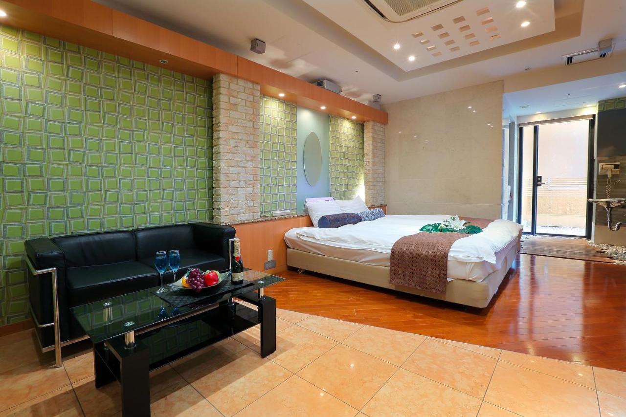 Hotel Axis -アクシス- (Adults Only) Osaka Exterior photo