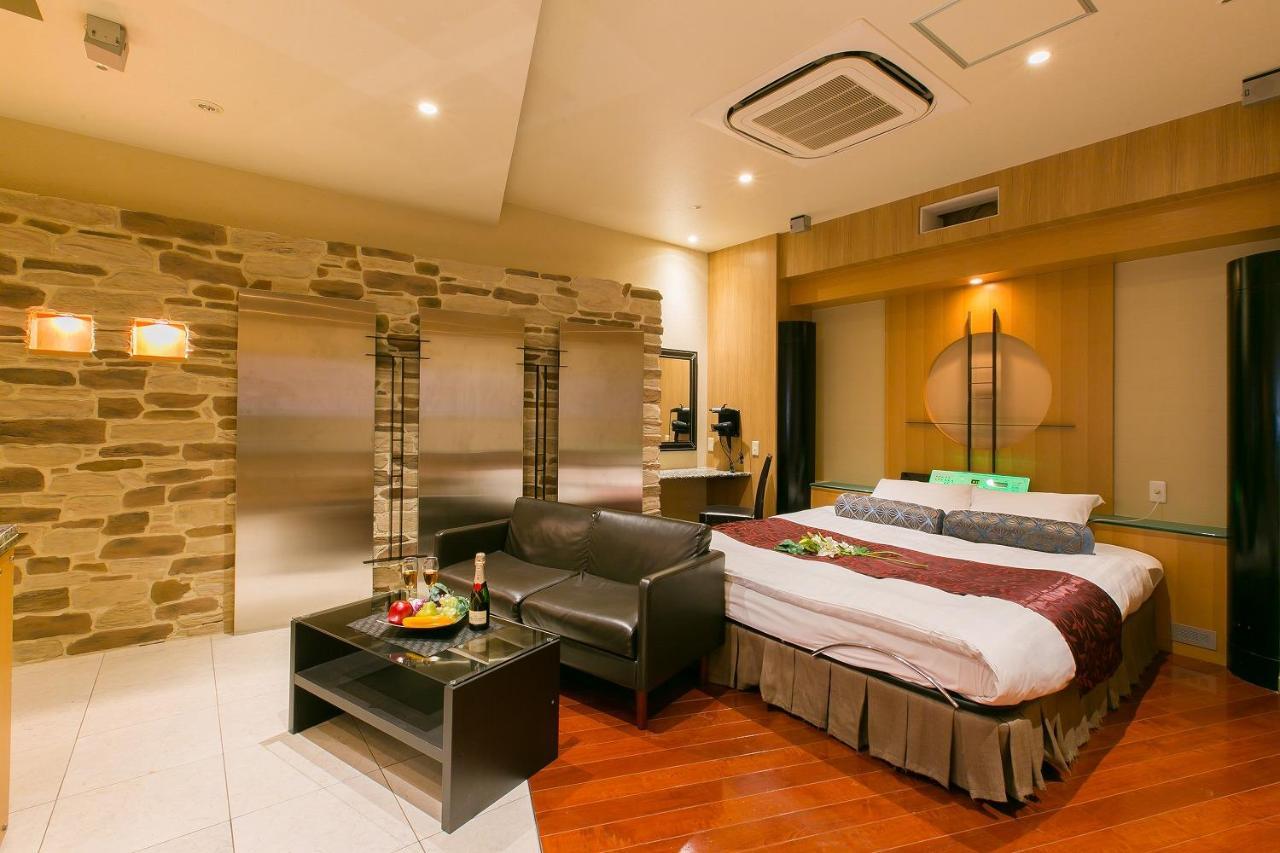 Hotel Axis -アクシス- (Adults Only) Osaka Exterior photo