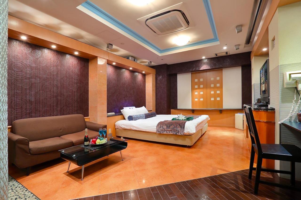 Hotel Axis -アクシス- (Adults Only) Osaka Exterior photo