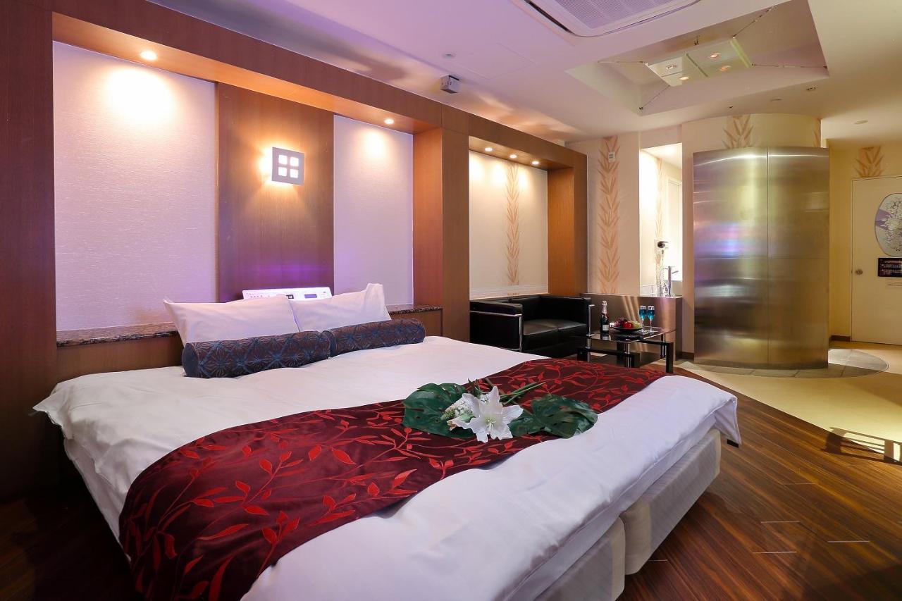 Hotel Axis -アクシス- (Adults Only) Osaka Exterior photo