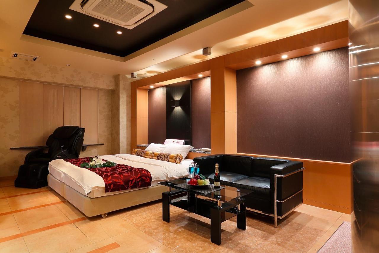 Hotel Axis -アクシス- (Adults Only) Osaka Exterior photo